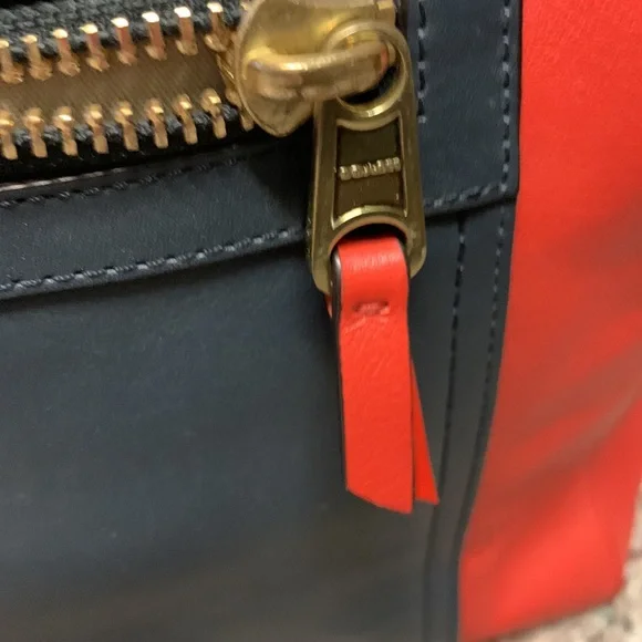 Coach tote - Picture 4 of 13